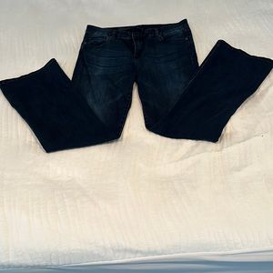 Boot cut jeans